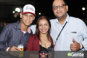 Confiram as fotos do show do Jads & Jadson em Vicentina