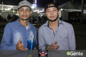 Confiram as fotos do show do Jads & Jadson em Vicentina