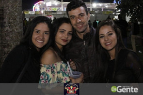 Confiram as fotos do show do Jads & Jadson em Vicentina