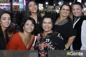 Confiram as fotos do show do Jads & Jadson em Vicentina