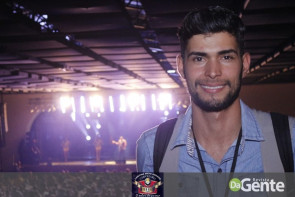 Confiram as fotos do show do Raça Negra