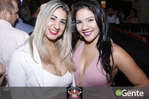 Confiram as fotos do show do Raça Negra