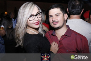 Confiram as fotos do show do Raça Negra