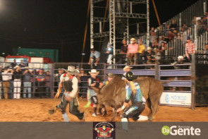 Abertura do Dourados Rodeio Festival foi um sucesso. Confira os Clicks