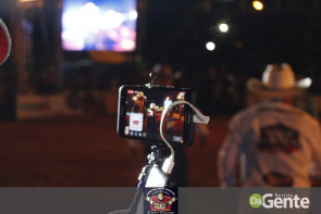 Abertura do Dourados Rodeio Festival foi um sucesso. Confira os Clicks