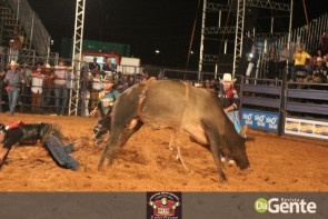 Abertura do Dourados Rodeio Festival foi um sucesso. Confira os Clicks