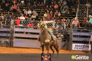 Abertura do Dourados Rodeio Festival foi um sucesso. Confira os Clicks