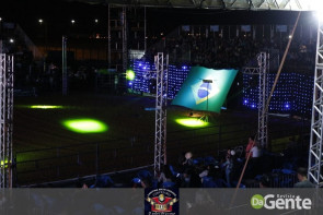 Abertura do Dourados Rodeio Festival foi um sucesso. Confira os Clicks