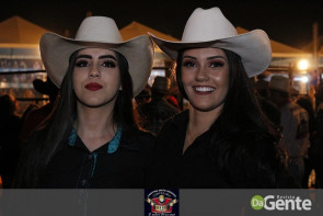 Abertura do Dourados Rodeio Festival foi um sucesso. Confira os Clicks