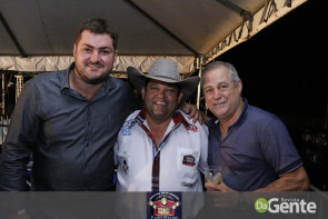 Abertura do Dourados Rodeio Festival foi um sucesso. Confira os Clicks