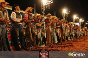 Abertura do Dourados Rodeio Festival foi um sucesso. Confira os Clicks