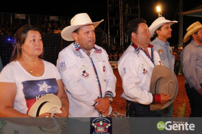 Abertura do Dourados Rodeio Festival foi um sucesso. Confira os Clicks