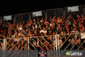 Abertura do Dourados Rodeio Festival foi um sucesso. Confira os Clicks