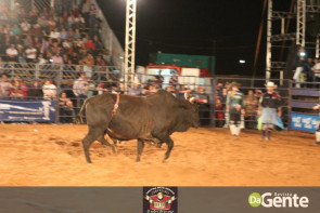 Abertura do Dourados Rodeio Festival foi um sucesso. Confira os Clicks