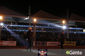 Abertura do Dourados Rodeio Festival foi um sucesso. Confira os Clicks