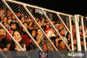 Abertura do Dourados Rodeio Festival foi um sucesso. Confira os Clicks