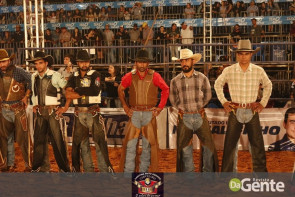 Abertura do Dourados Rodeio Festival foi um sucesso. Confira os Clicks