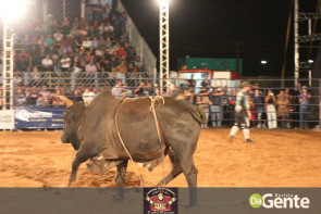 Abertura do Dourados Rodeio Festival foi um sucesso. Confira os Clicks