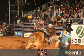 Abertura do Dourados Rodeio Festival foi um sucesso. Confira os Clicks