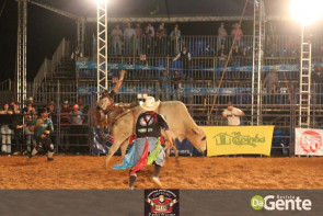 Abertura do Dourados Rodeio Festival foi um sucesso. Confira os Clicks