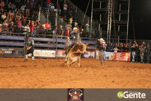 Abertura do Dourados Rodeio Festival foi um sucesso. Confira os Clicks