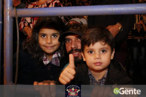Abertura do Dourados Rodeio Festival foi um sucesso. Confira os Clicks