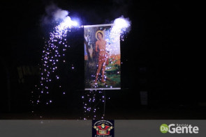 Veja os clicks da segunda noite do Dourados Rodeio Festival