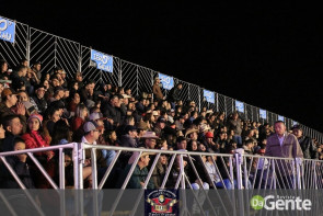 Veja os clicks da terceira noite do Dourados Rodeio Festival