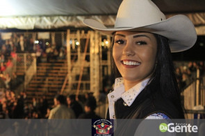 Veja os clicks da terceira noite do Dourados Rodeio Festival