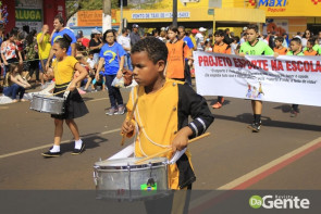 Confiram as fotos do Desfile Cívico de Dourados