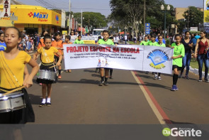 Confiram as fotos do Desfile Cívico de Dourados