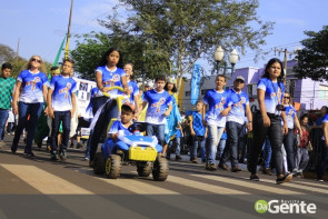 Confiram as fotos do Desfile Cívico de Dourados