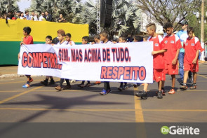 Confiram as fotos do Desfile Cívico de Dourados