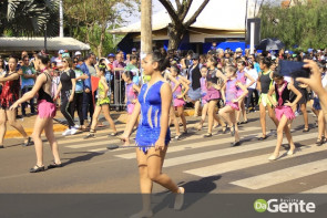 Confiram as fotos do Desfile Cívico de Dourados