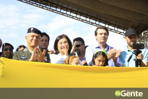 Confiram as fotos do Desfile Cívico de Dourados