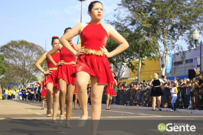 Confiram as fotos do Desfile Cívico de Dourados