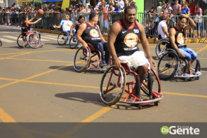 Confiram as fotos do Desfile Cívico de Dourados