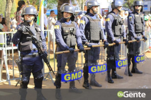 Confiram as fotos do Desfile Cívico de Dourados