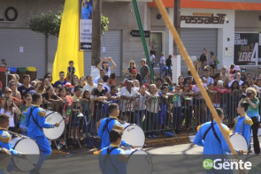 Confiram as fotos do Desfile Cívico de Dourados