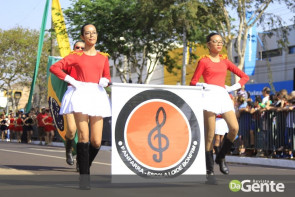Confiram as fotos do Desfile Cívico de Dourados