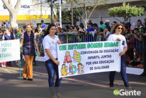 Confiram as fotos do Desfile Cívico de Dourados