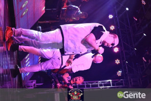 Confiram os clicks do show do Roupa Nova