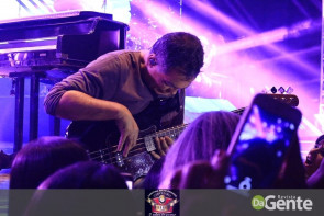 Confiram os clicks do show do Roupa Nova