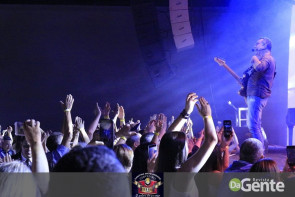 Confiram os clicks do show do Roupa Nova