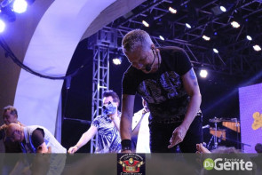 Confiram os clicks do show do Roupa Nova