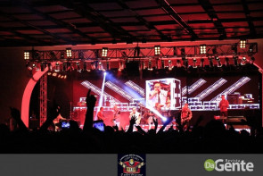 Confiram os clicks do show do Roupa Nova