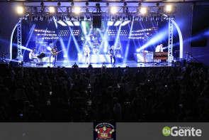 Confiram os clicks do show do Roupa Nova