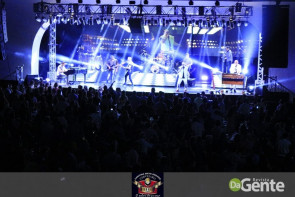 Confiram os clicks do show do Roupa Nova