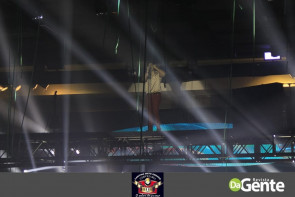 Você foi ao show do Luan Santana em Dourados? Confiram os Clicks agora mesmo