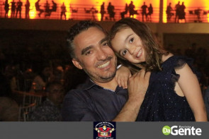 Você foi ao show do Luan Santana em Dourados? Confiram os Clicks agora mesmo